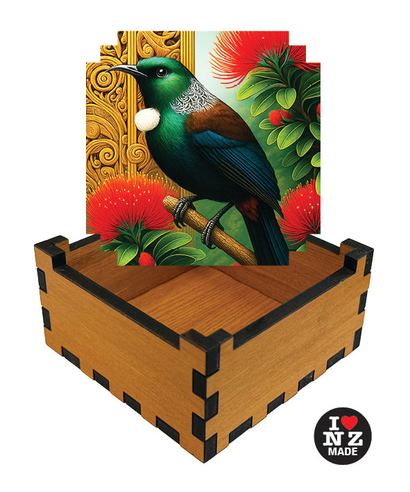 Tui in Pohutukawa